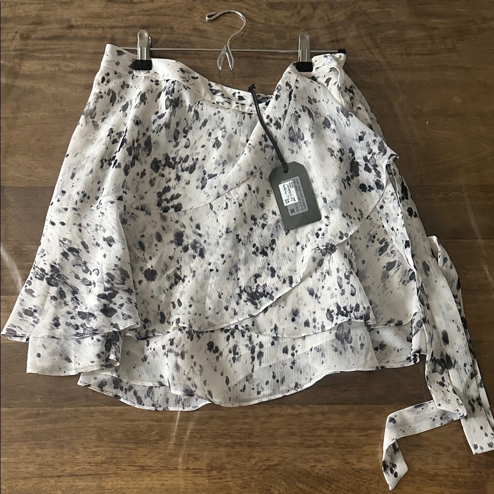 All Saints Black and White Ruffled Skirt/skort